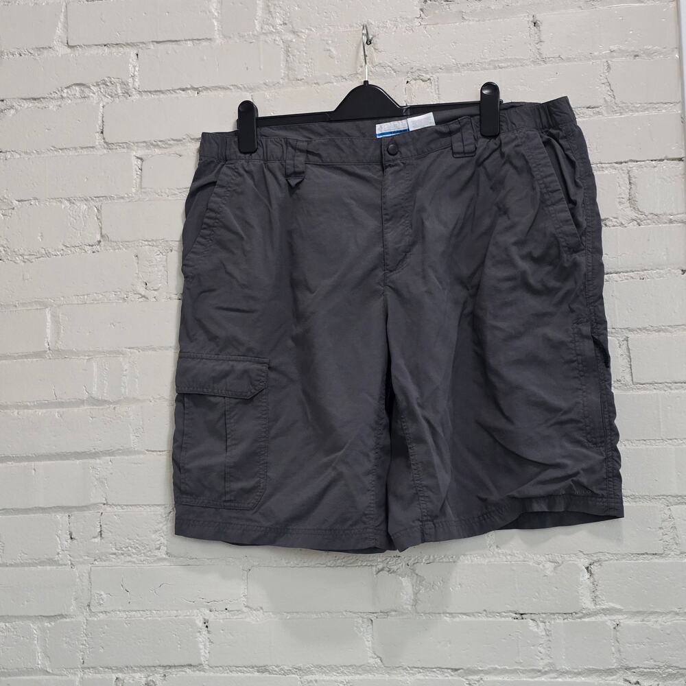 Columbia Men's XXL, Field Gear Gray Utility Cargo Short: Gorpcore & Outdoors